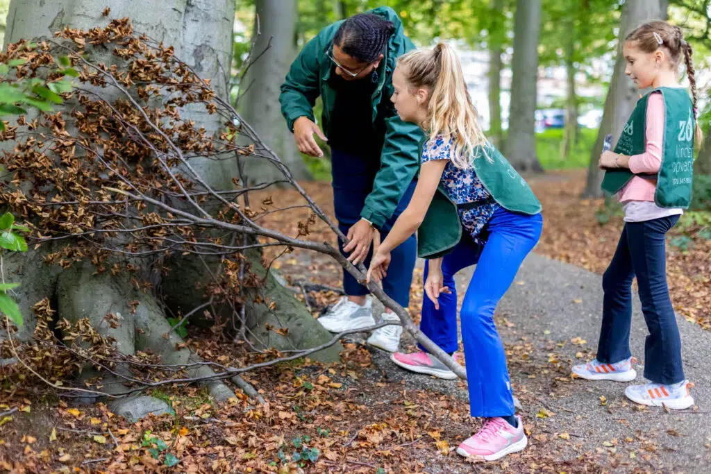Pedagogisch Medewerker En Kinderen Met Tak 1024x683 1
